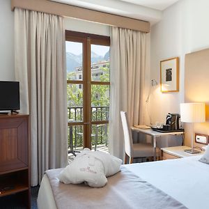 Double or Twin Room Spa Access